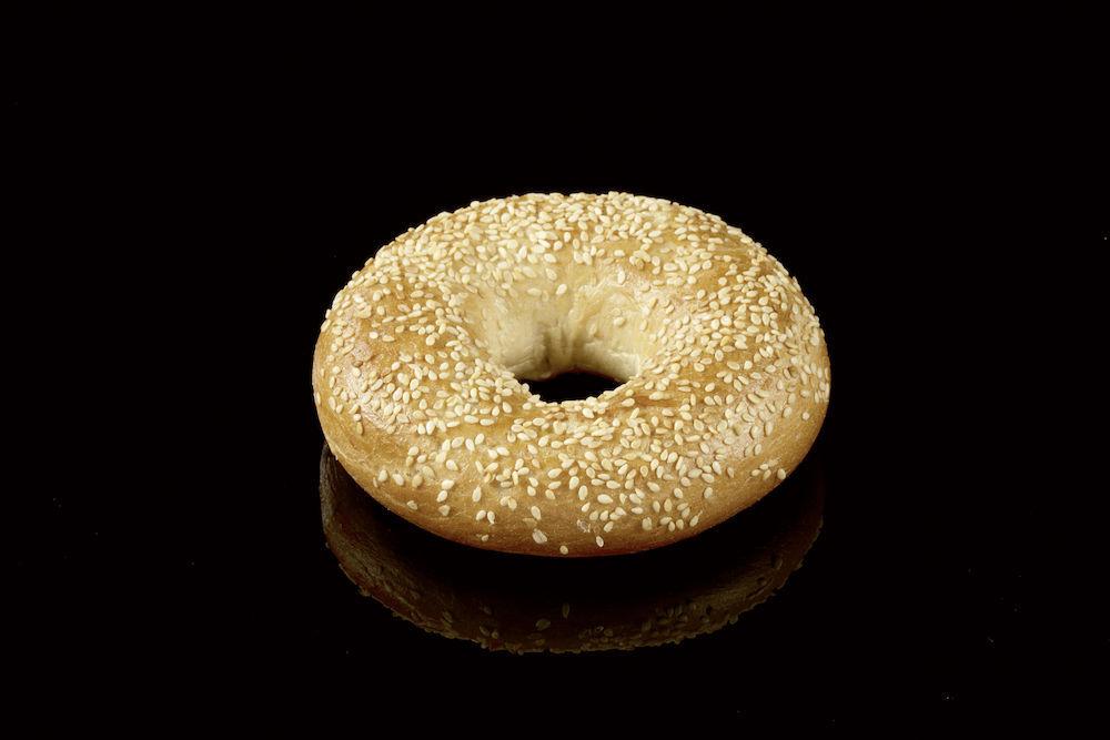 Bagel with topping Sesame seeds Delifrance