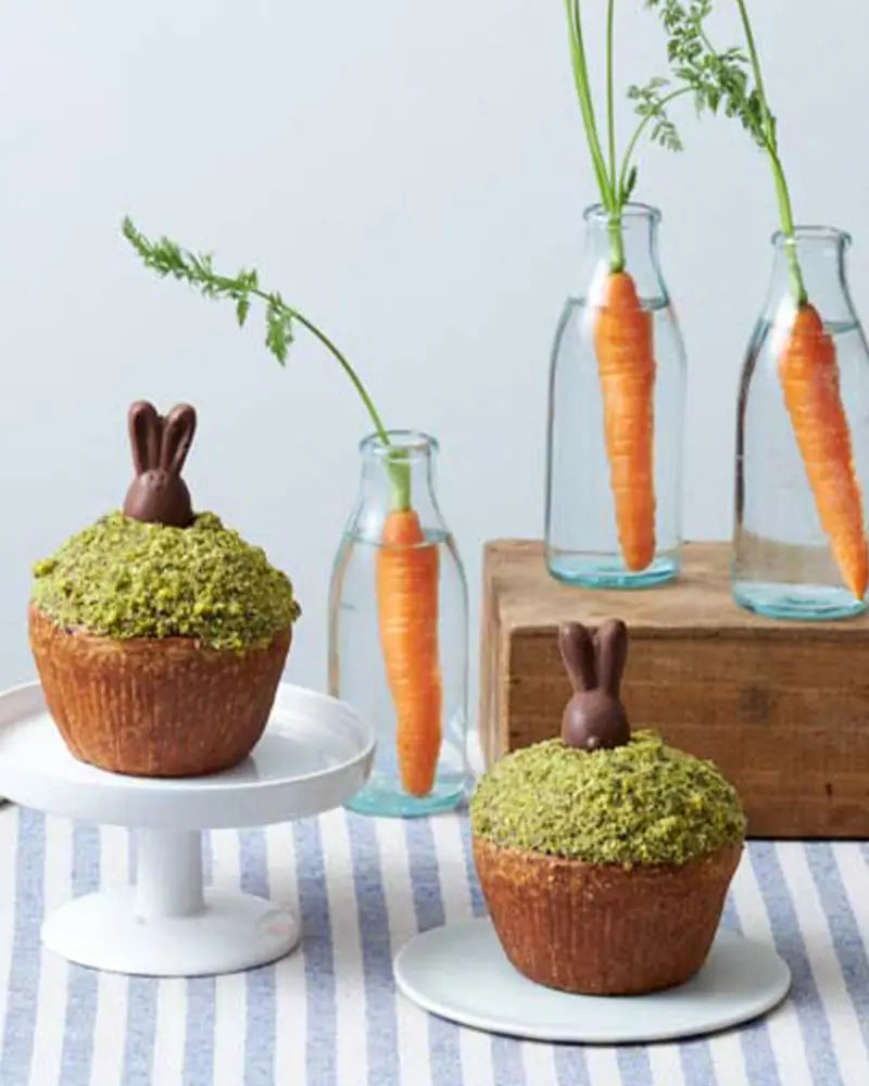 Seasonal display concept aligned with limited edition bakery trends